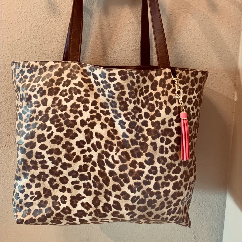 MaKeUp JuNkIE Savannah Weekender Tote